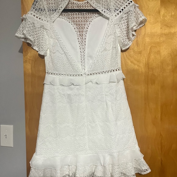 Two Sisters The Label White Backless Dress NWT Never Worn - Picture 2 of 2